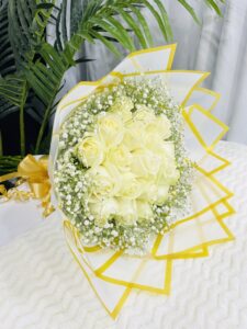 White Roses with Gyp